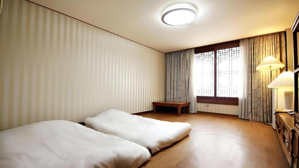 Seoul Rex Hotel Exterior photo
